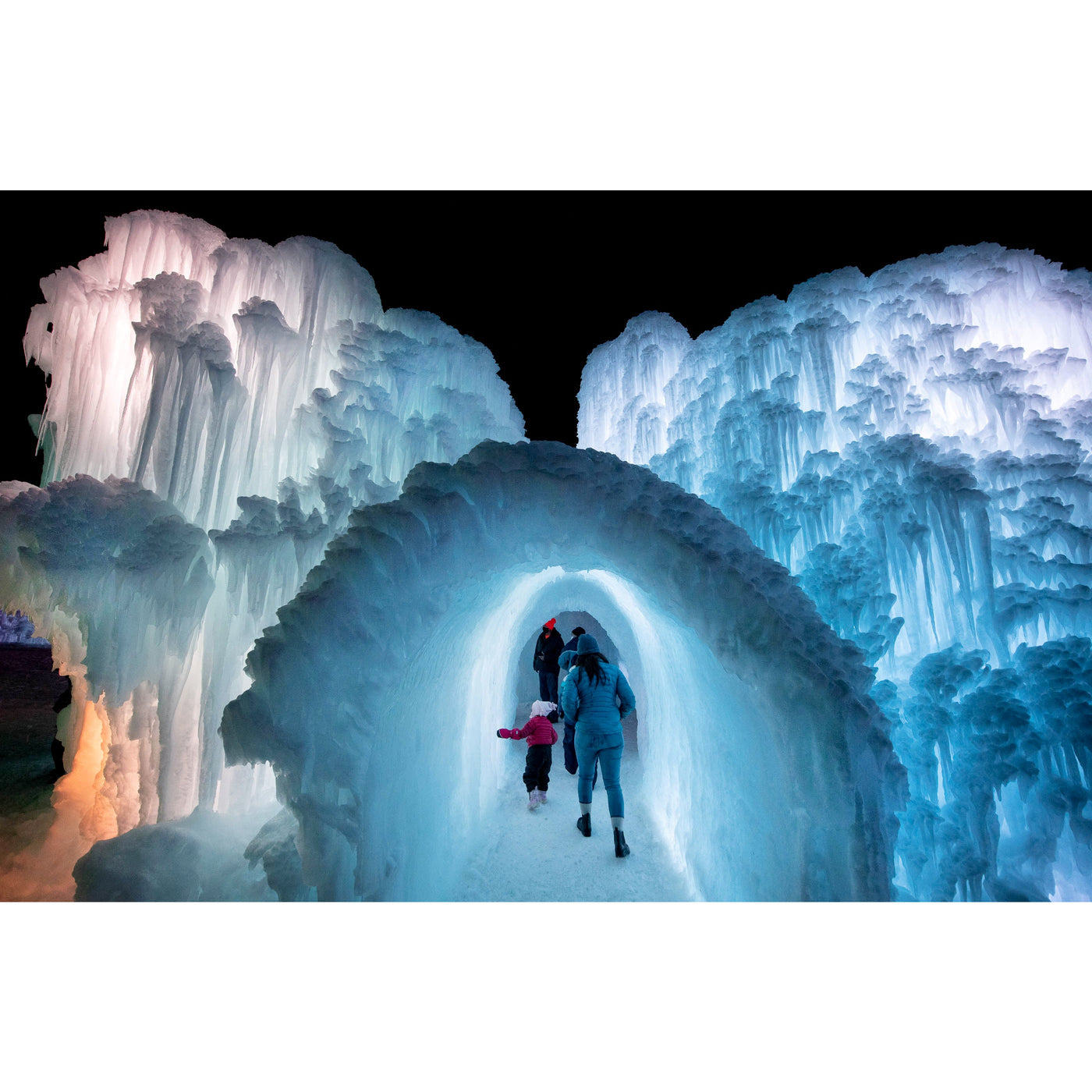 Ice Castles- Minnesota – Xplorer Pass™