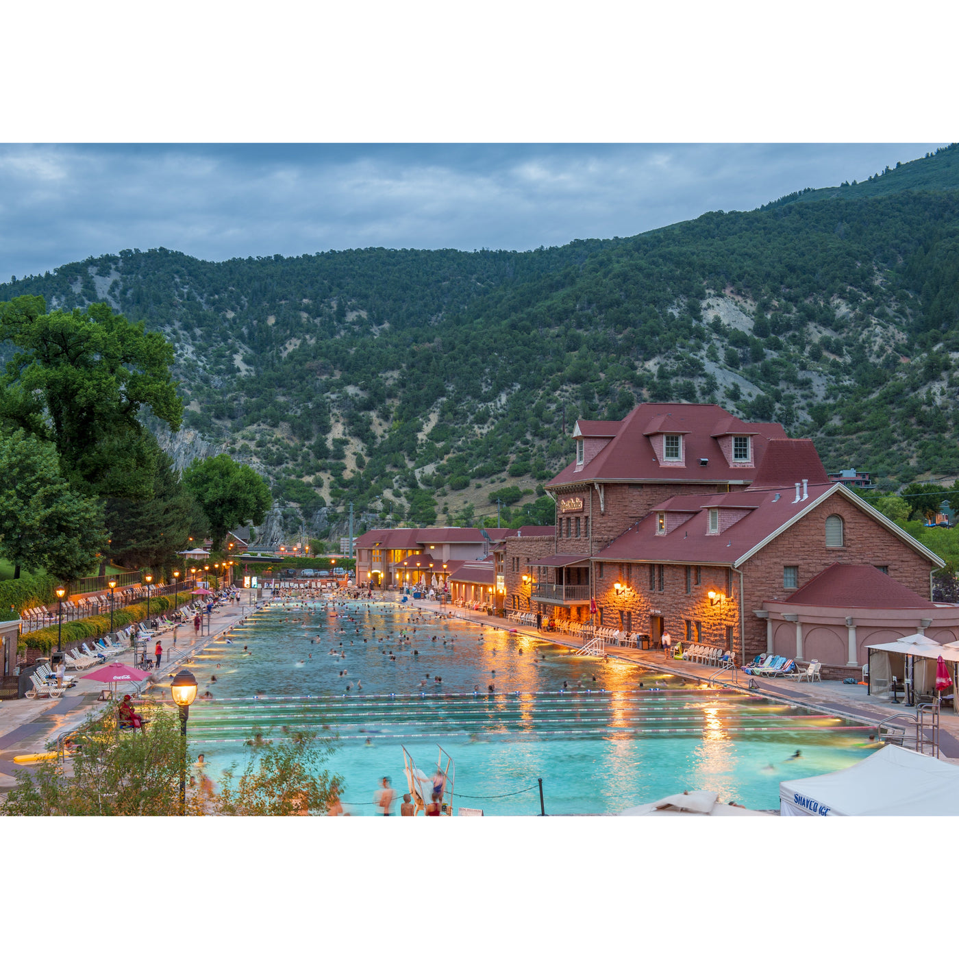 Glenwood Hot Springs Lodge