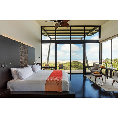 Pikaia Lodge