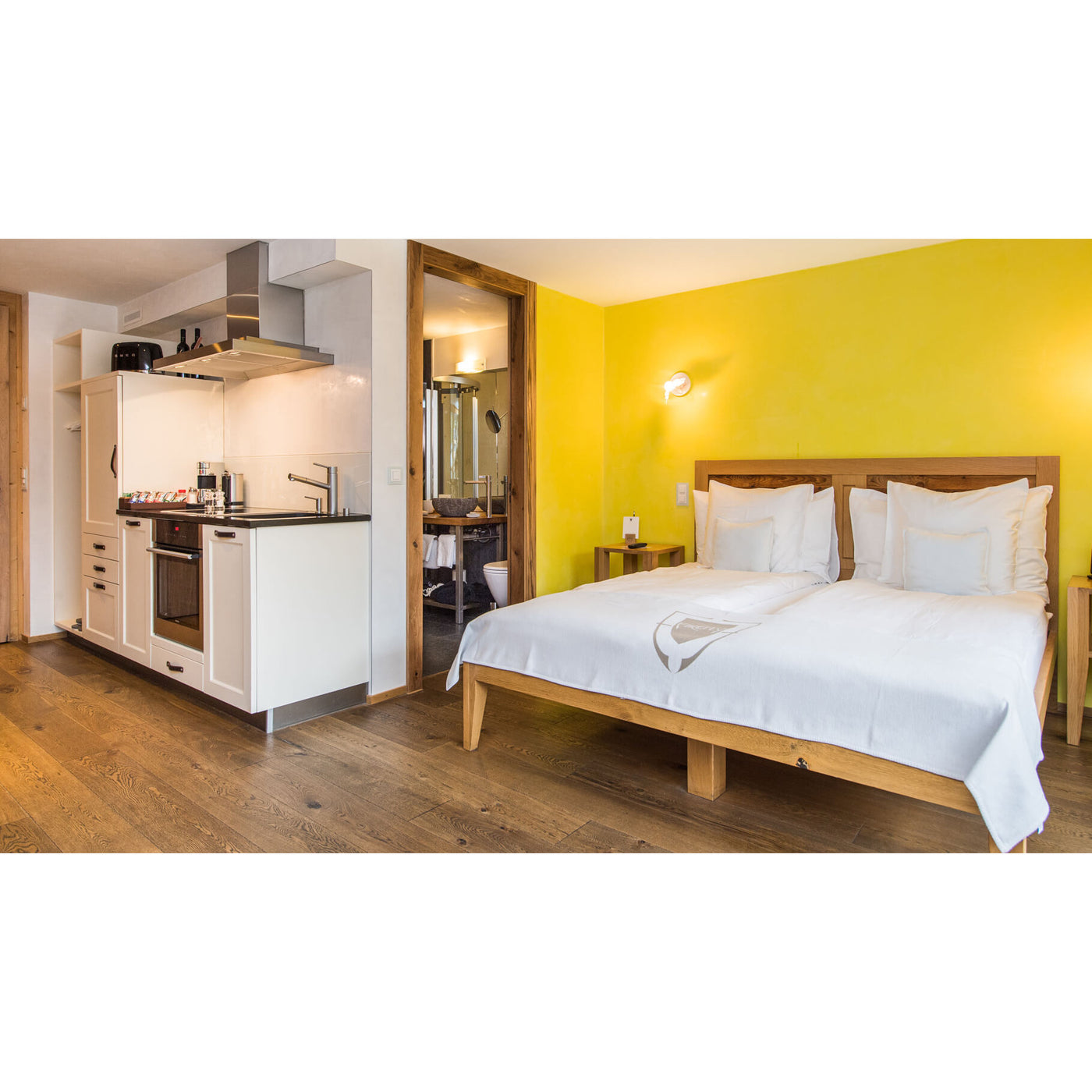 Hotel Firefly