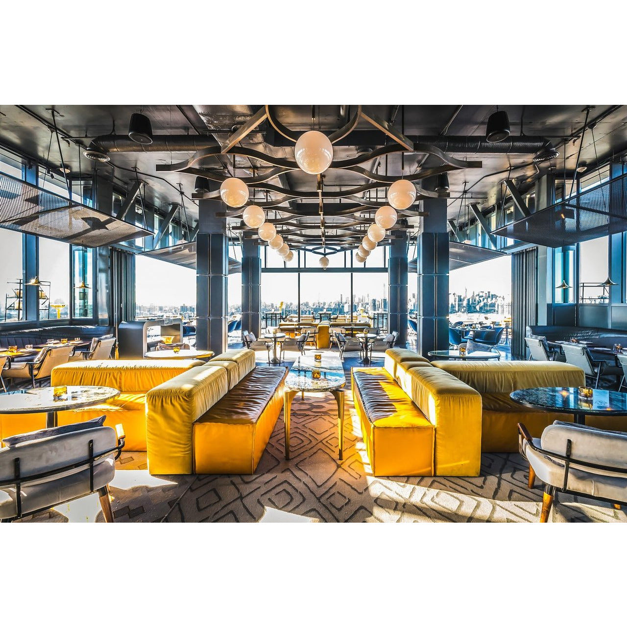 St. Cloud Rooftop Bar – Xplorer Pass™