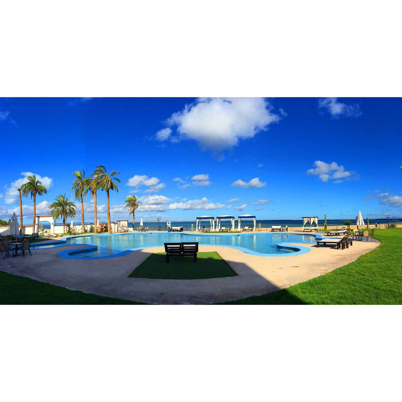 La Posada Hotel & Beach Club
