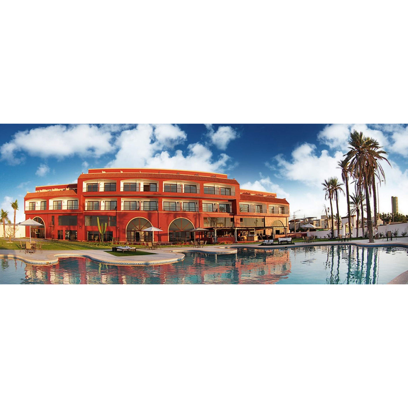 La Posada Hotel & Beach Club