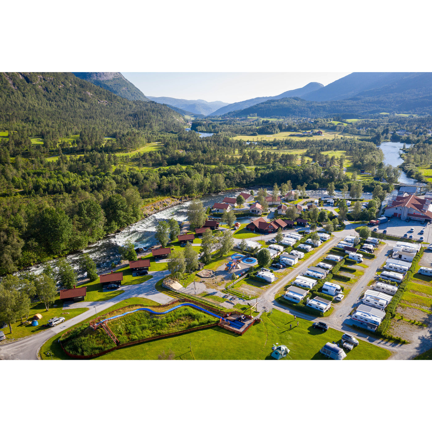 Jølstraholmen Camping & Cottages